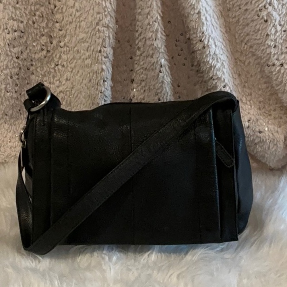 Elegant Black Leather Shoulder Bag